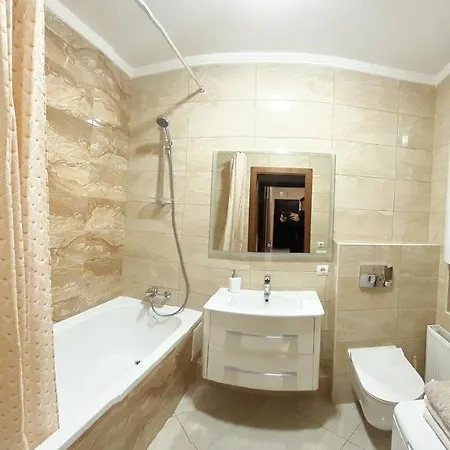 Просторные Апартаменты Бариса Гмыри 14Б Kyiv Exterior photo